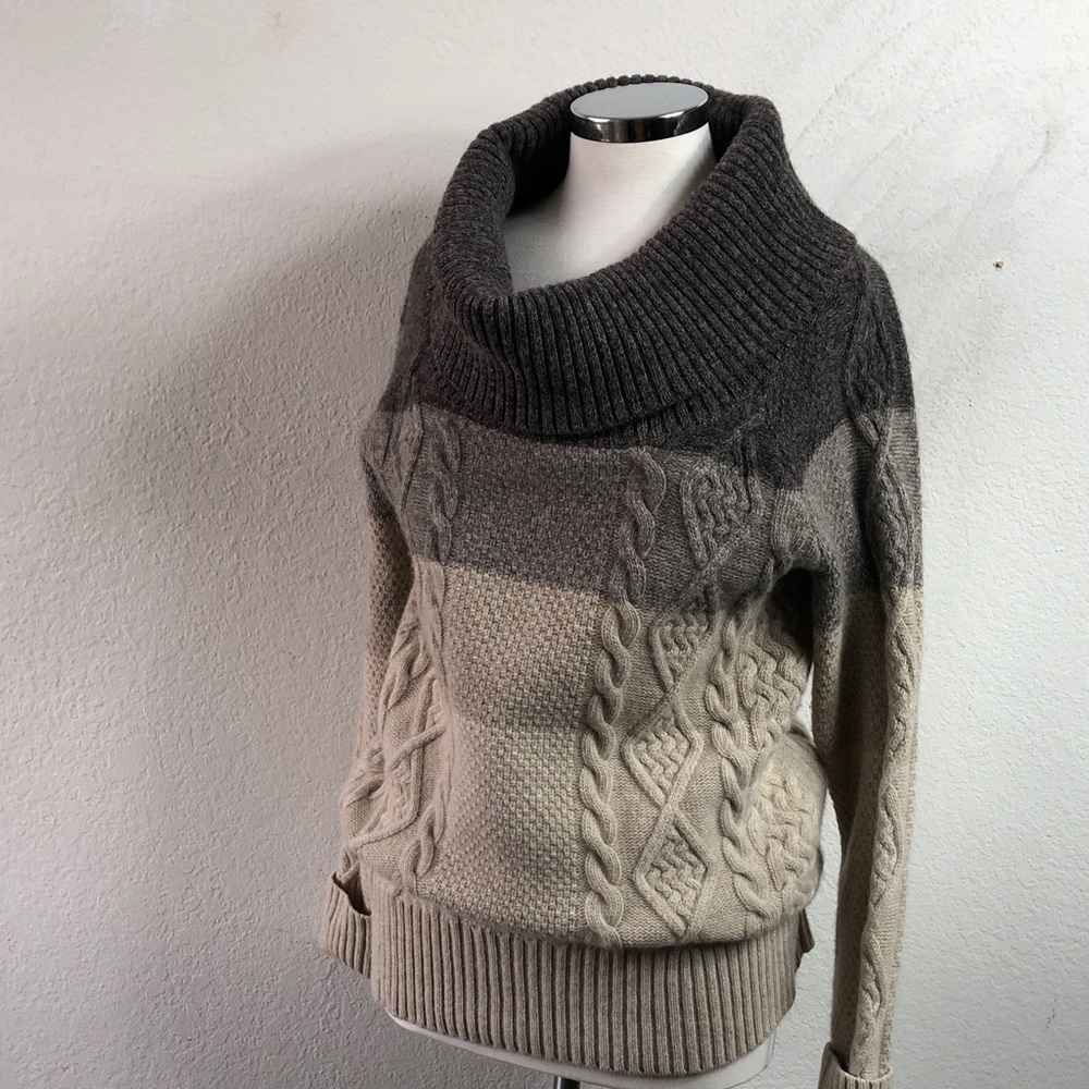BCBG MAXAZRIA Vintage Wool Chunky Fisherman Cable Knit Cowl Neck Sweater M